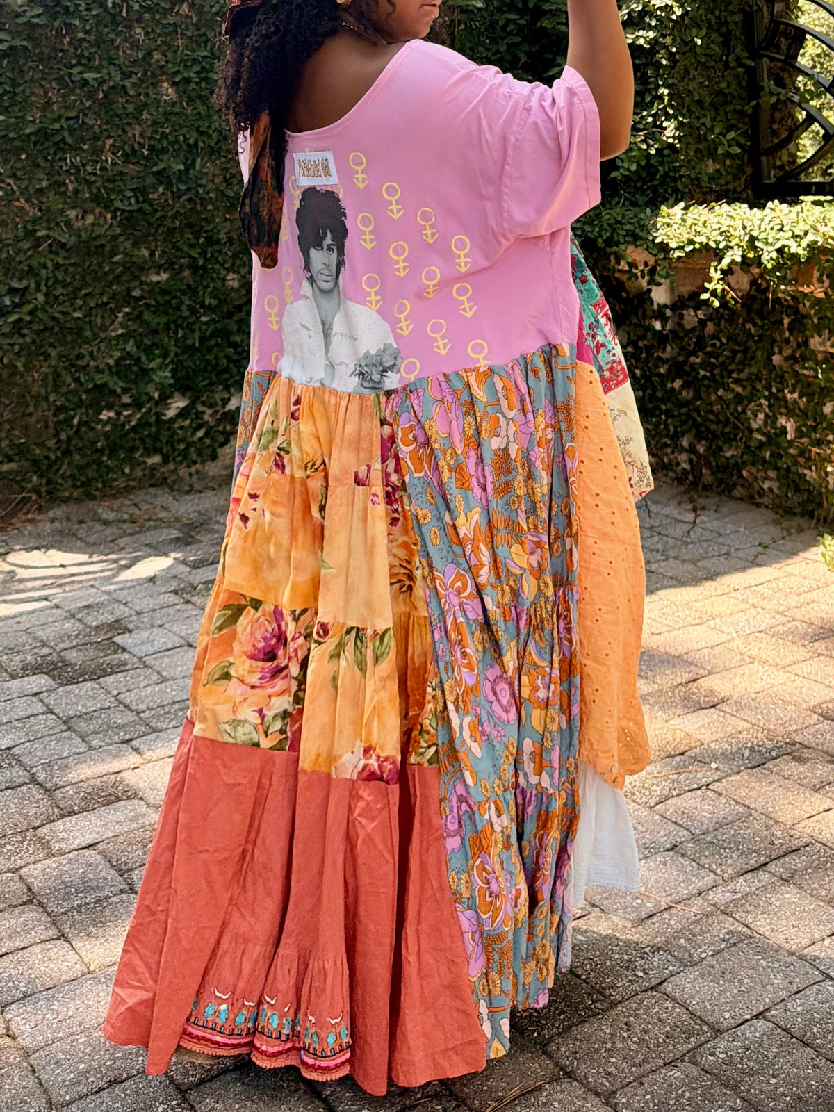 Extra Large-3XL Prince High Low Swing Tee