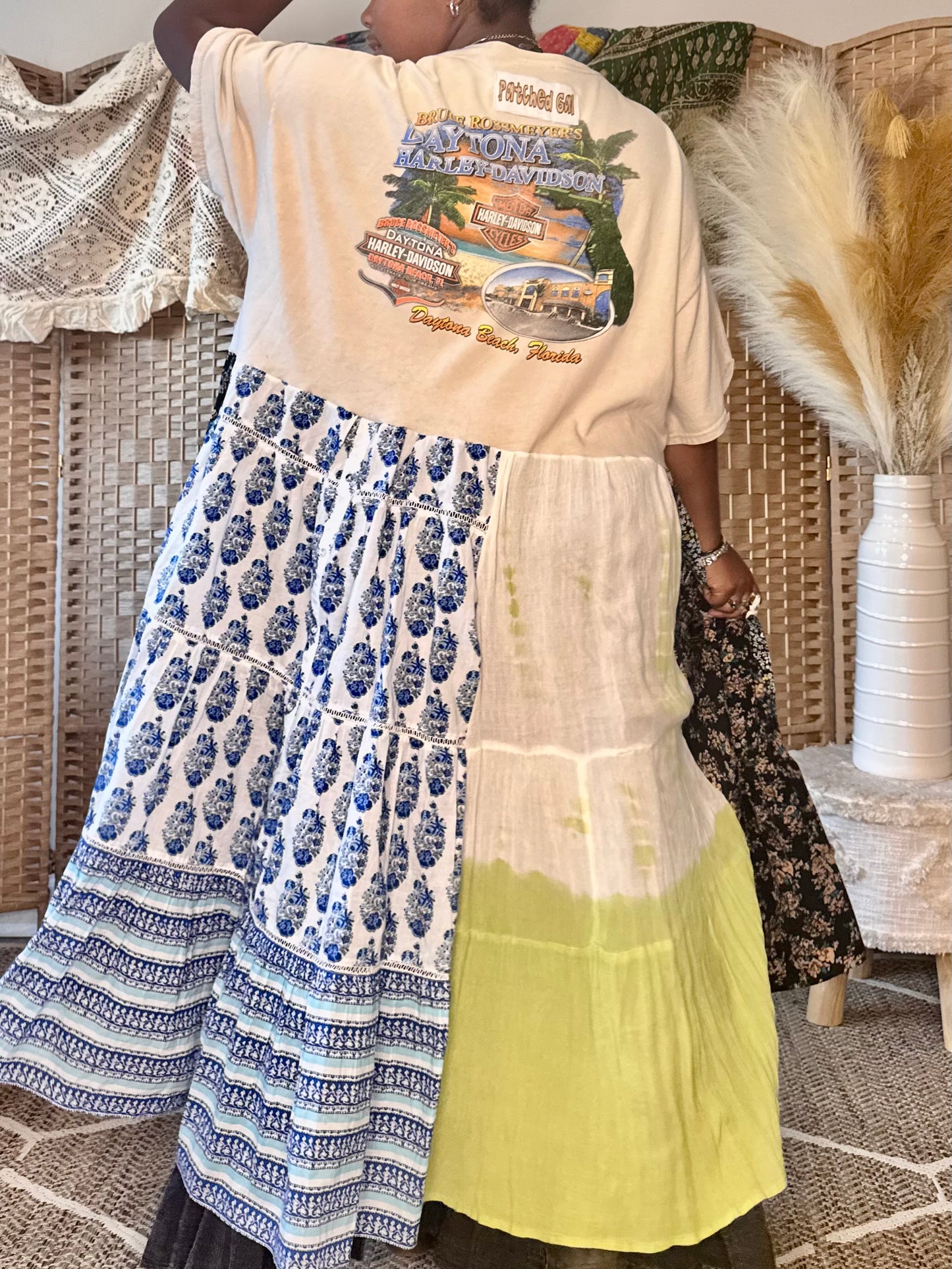 Large-2XL Harley Davidson Maxi Tee