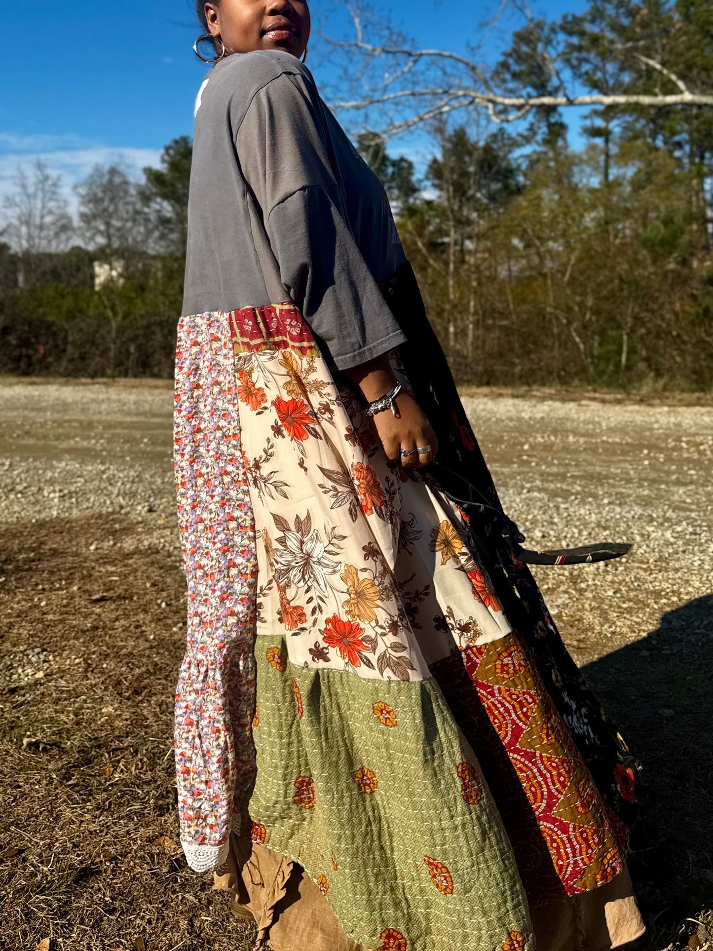 Large-3XL Moonshine Maxi Tee