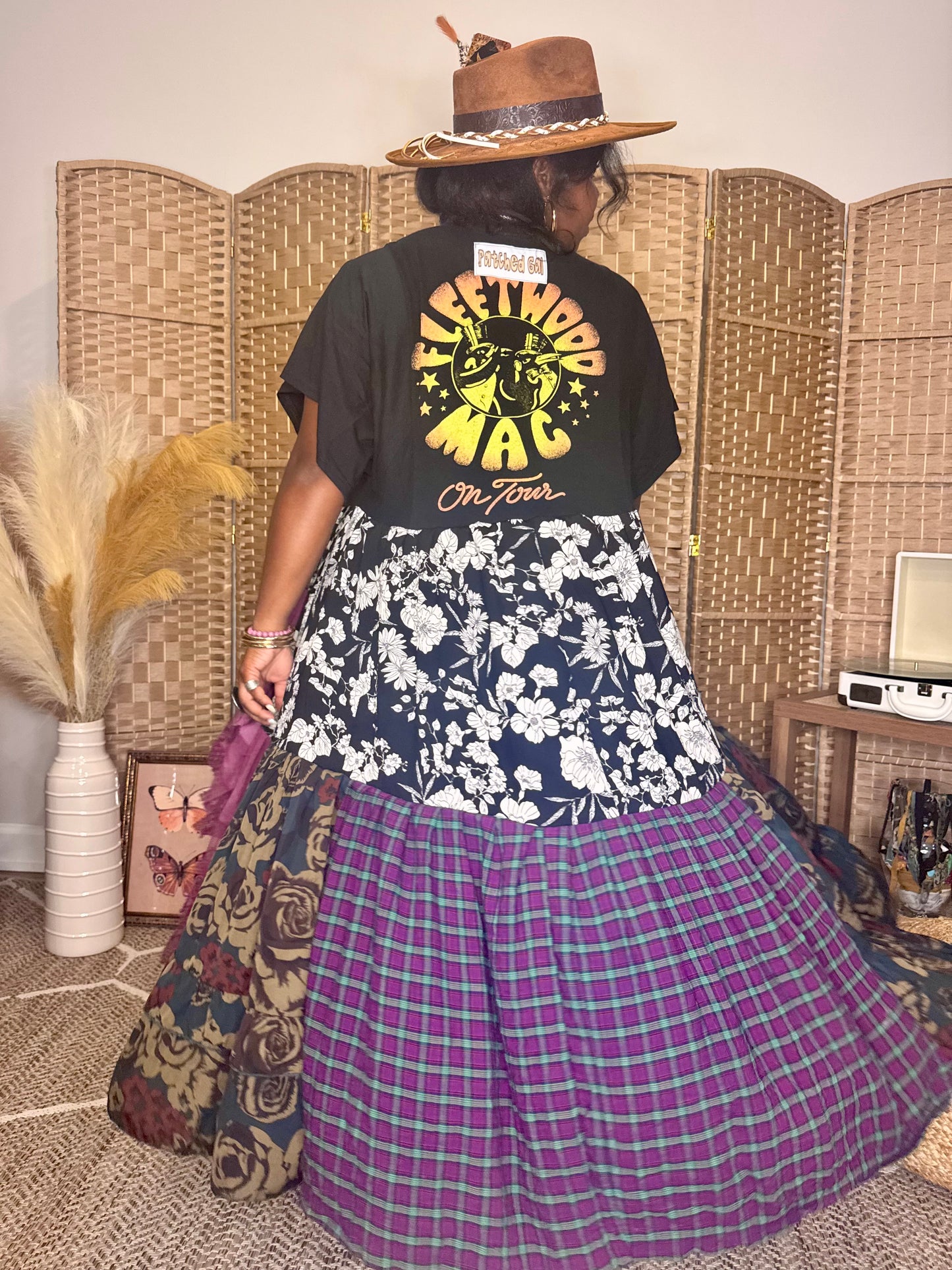 XXS-1XL Fleetwood Mac High Low Swing Tee