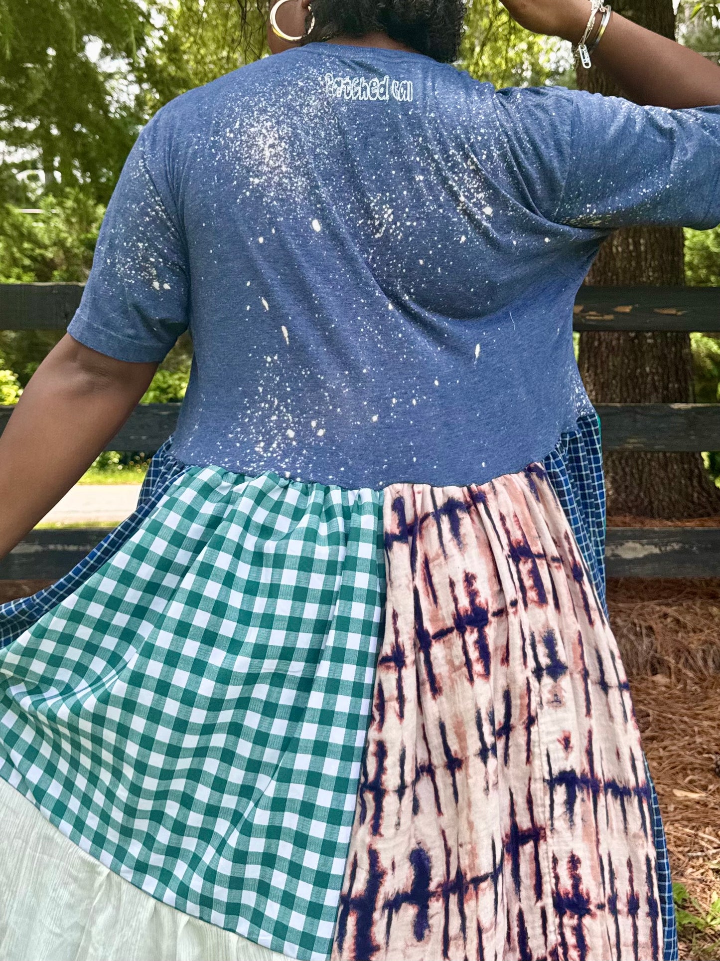 Extra Small-Extra Large Luke Combs Maxi Tee