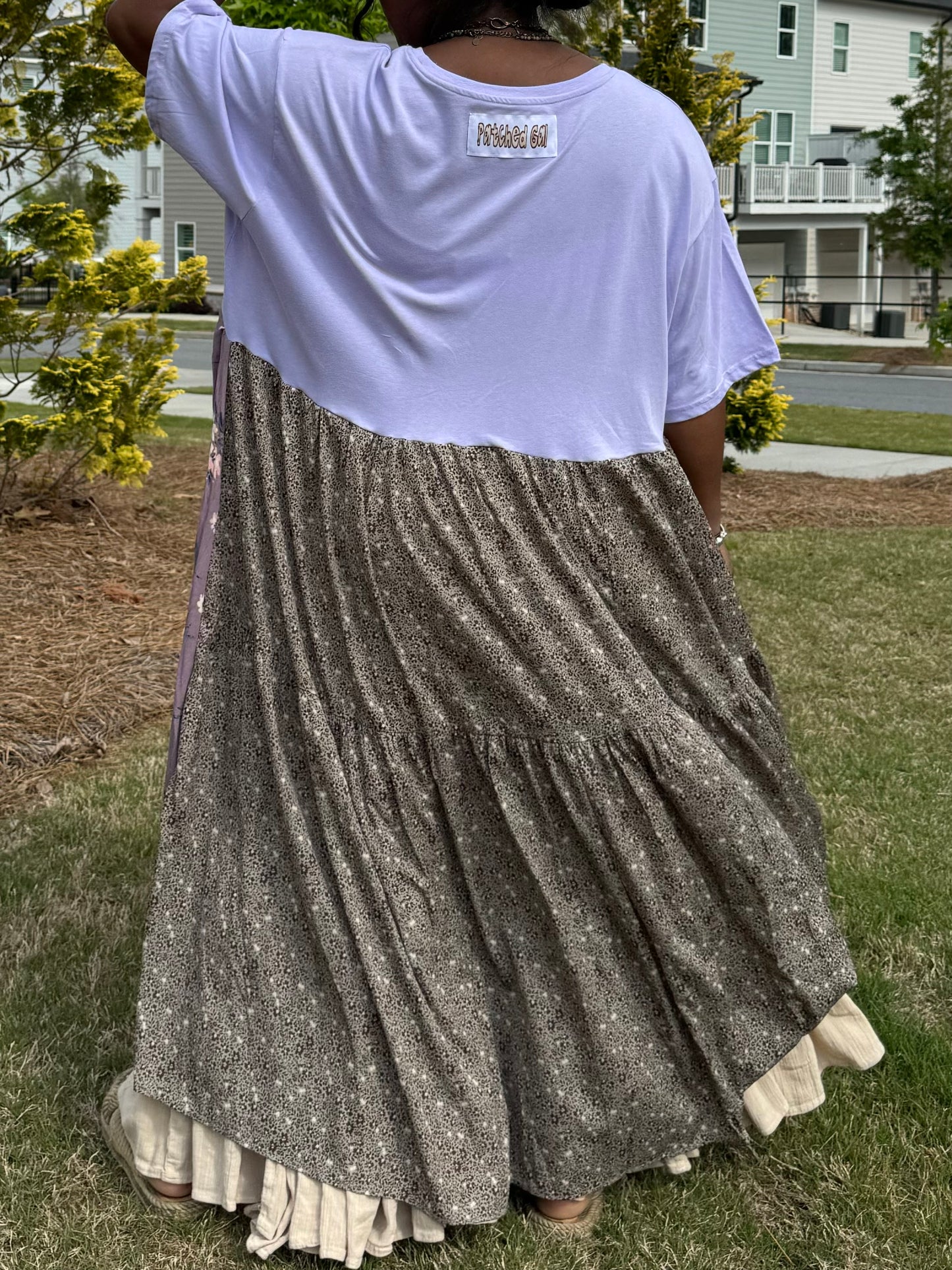 Extra Large-3XL Black Queen Maxi Tee