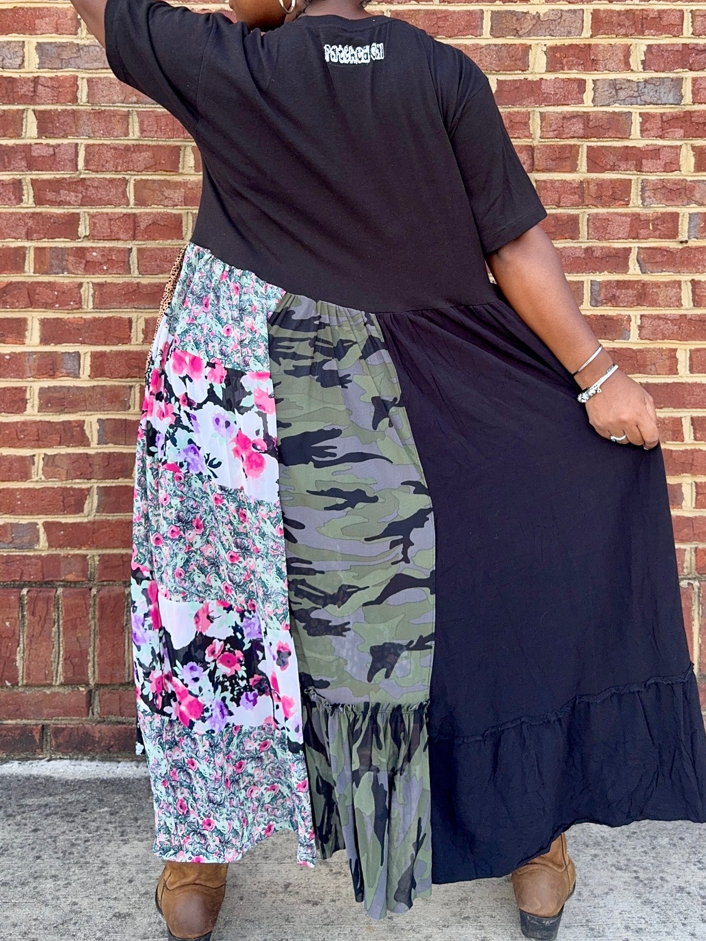 Extra Small- 1XL Jelly Roll Maxi Tee