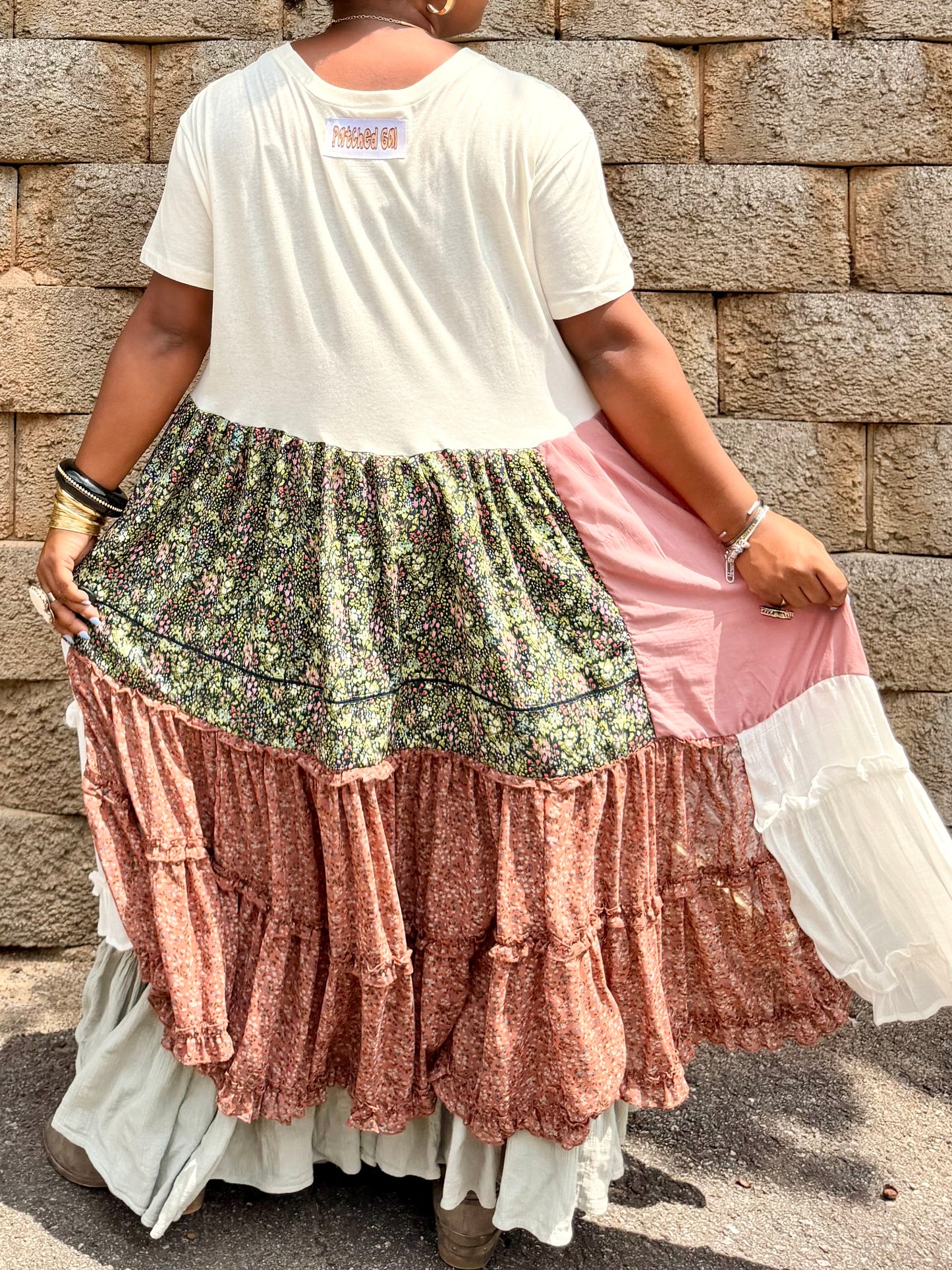 XXS-Extra Large Paris Market High Low Swing Tee