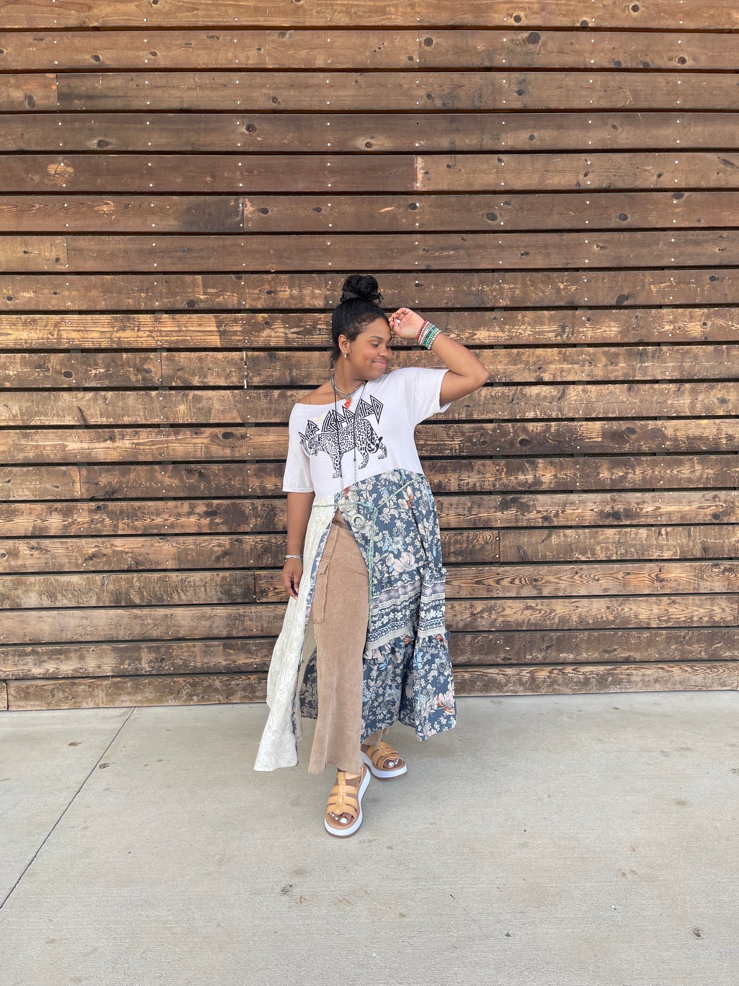 Extra Small-Large Def Leppard Maxi Tee