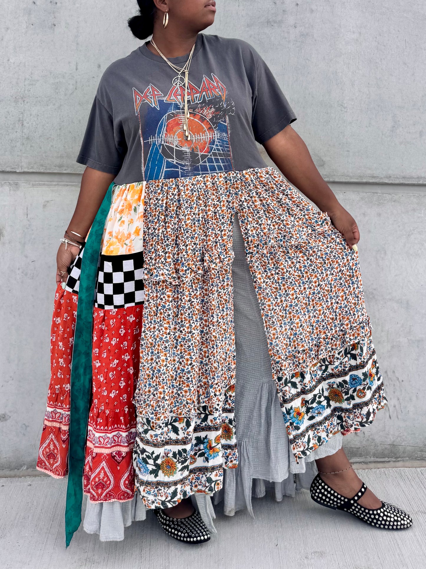 XXS- Large Def Leppard Maxi Tee