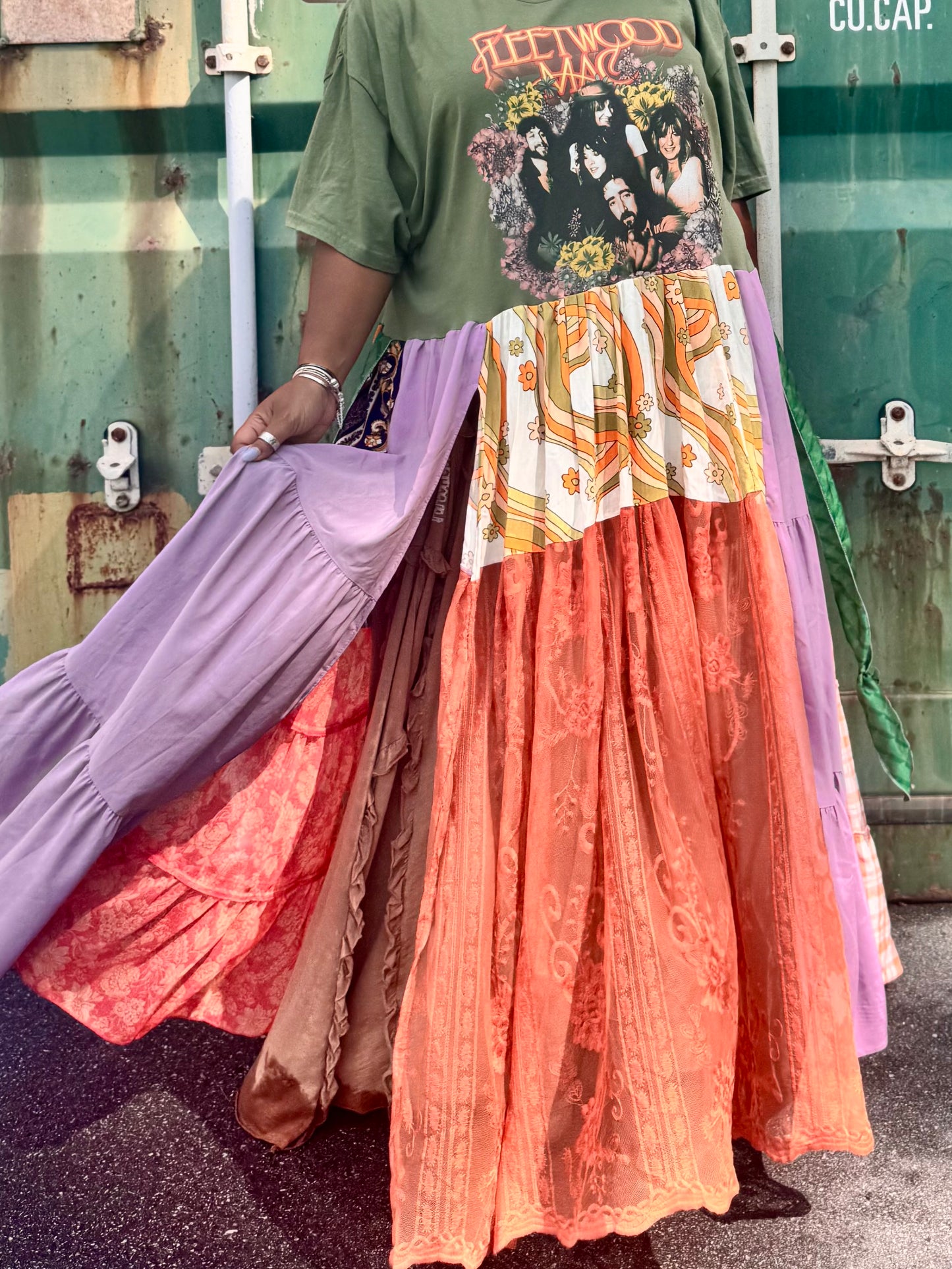 Large-3XL Fleetwood Mac Maxi Tee