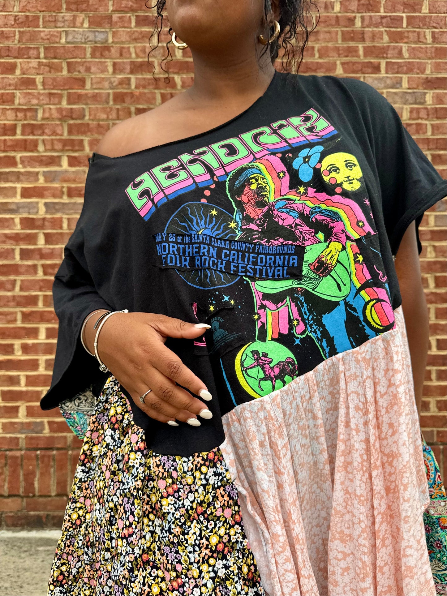 Large-3XL Jimi Hendrix High Low Swing Tee