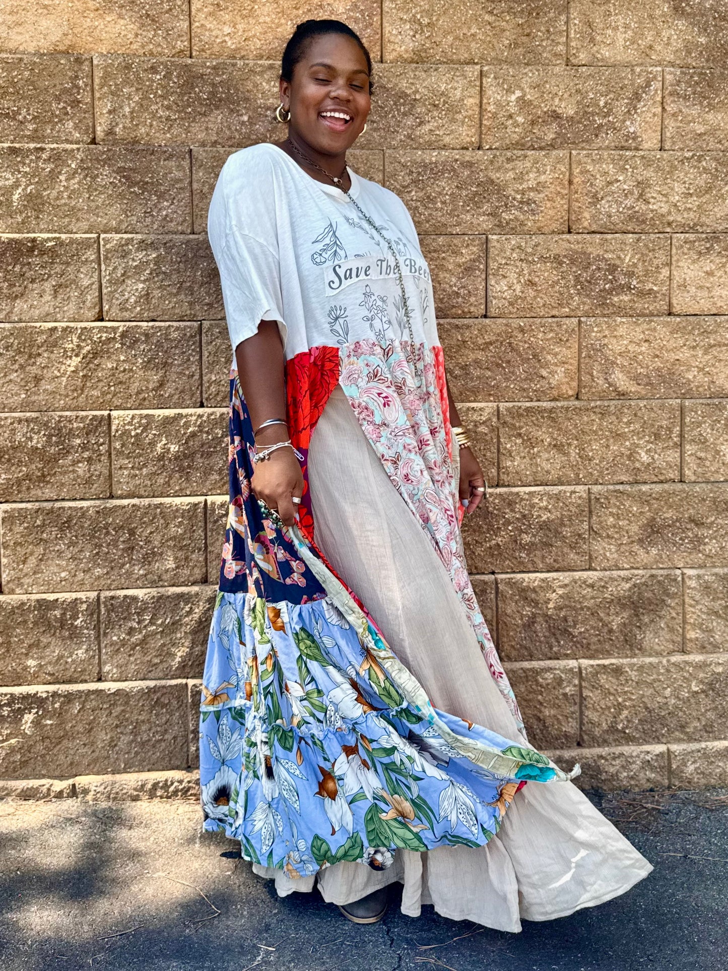 Medium-2XL Save The Bees Maxi Tee