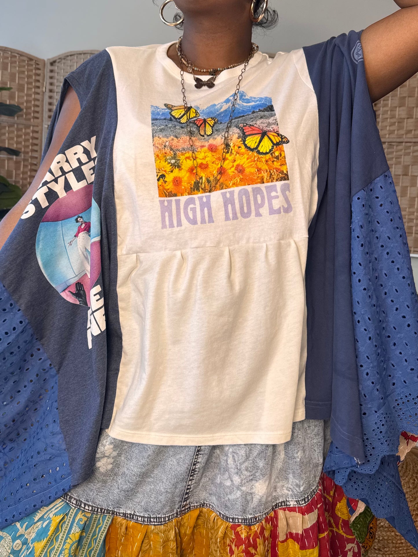 XXS-Extra Large Harry Styles/High Hopes Trio Tee