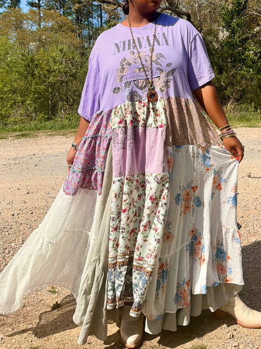 Large-3XL Nirvana Maxi Tee
