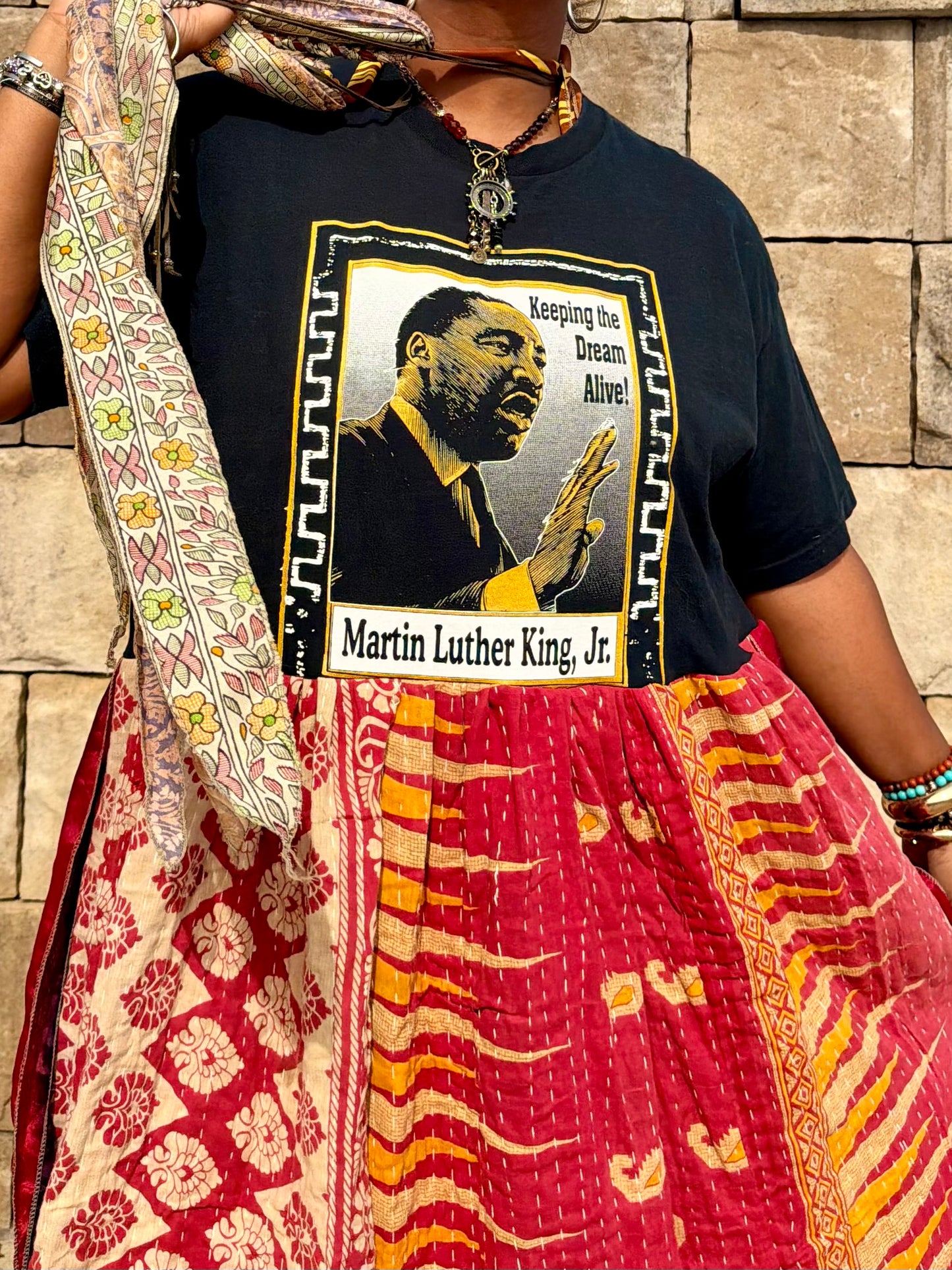 Small-1XL MLK Maxi Tee