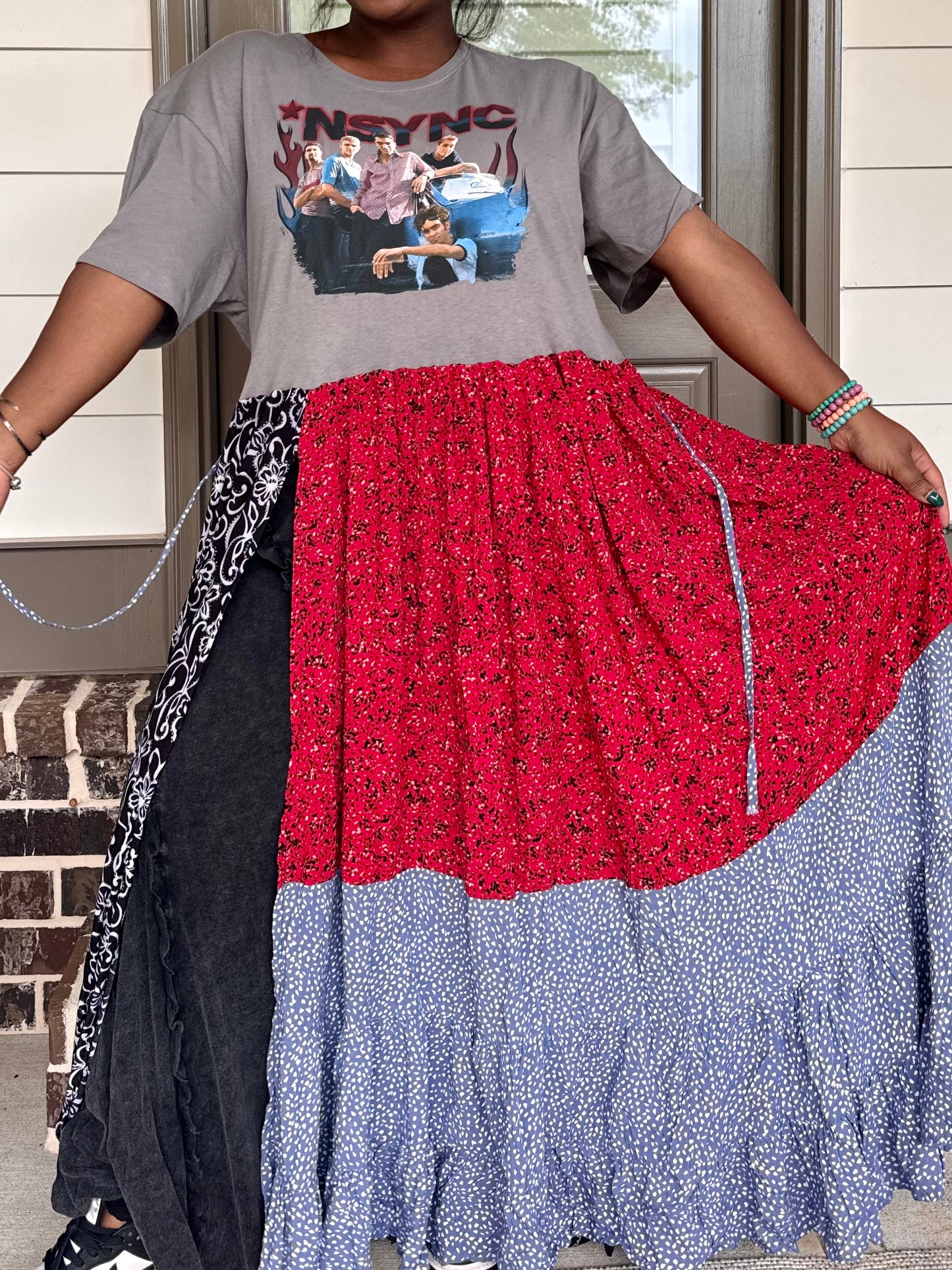 Large-2XL NSYNC Maxi Tee