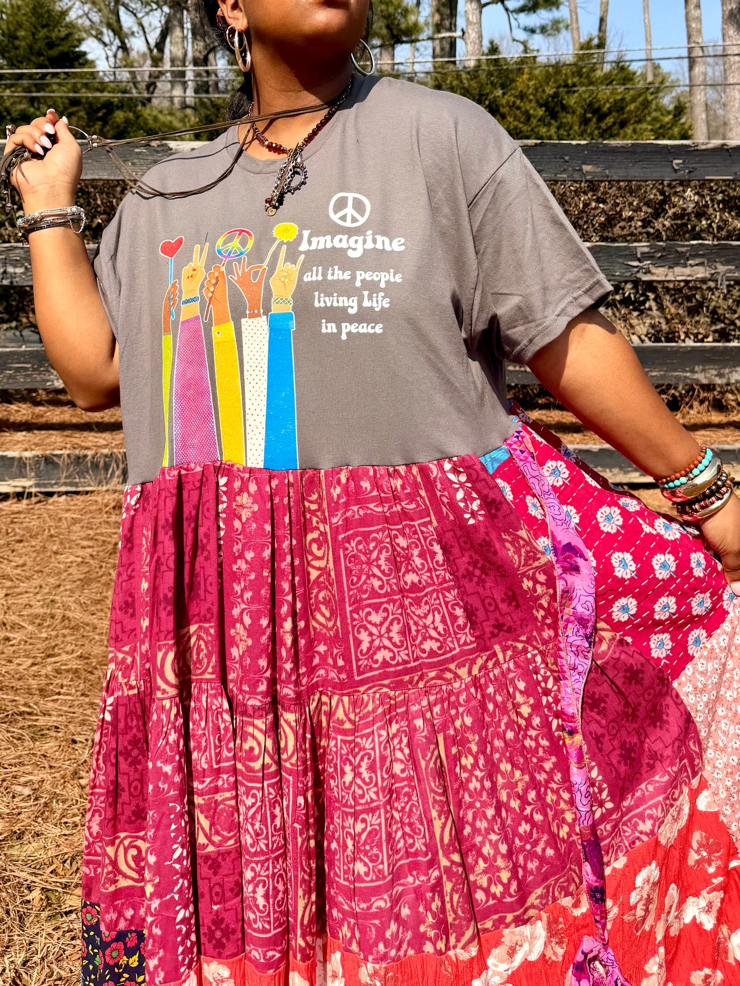 Large-2XL Living Peace Maxi Tee
