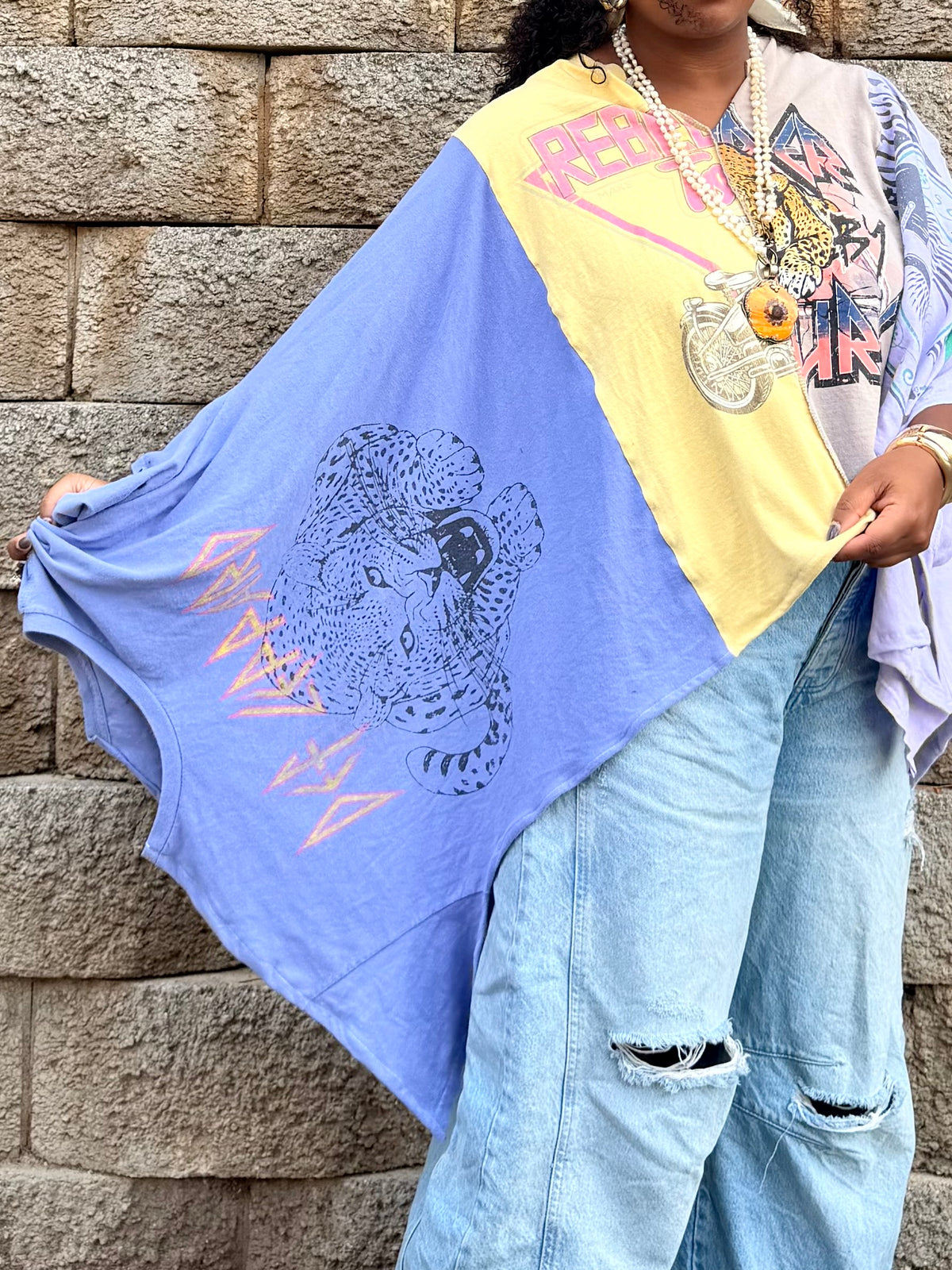 Extra Small- Extra Large Def Leppard/ Indie Rock Poncho Tee