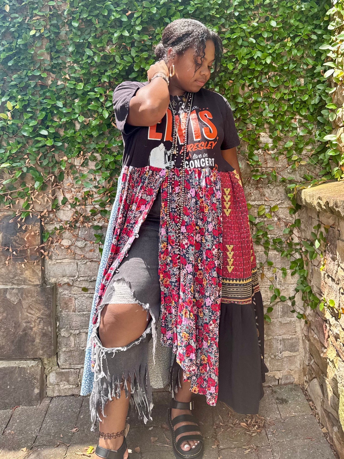 Extra Small-Extra Large Elvis Pressley Maxi Tee