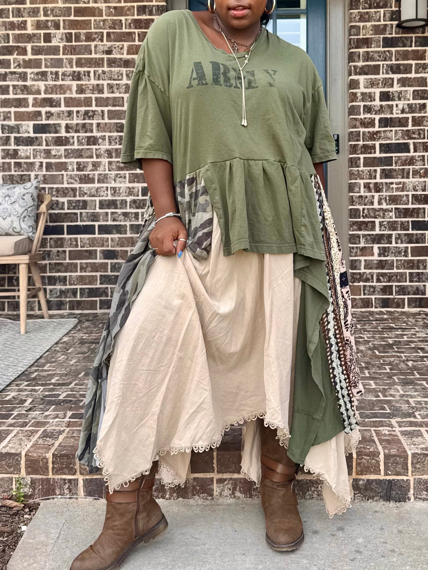 Medium-2XL Army Maxi Tee