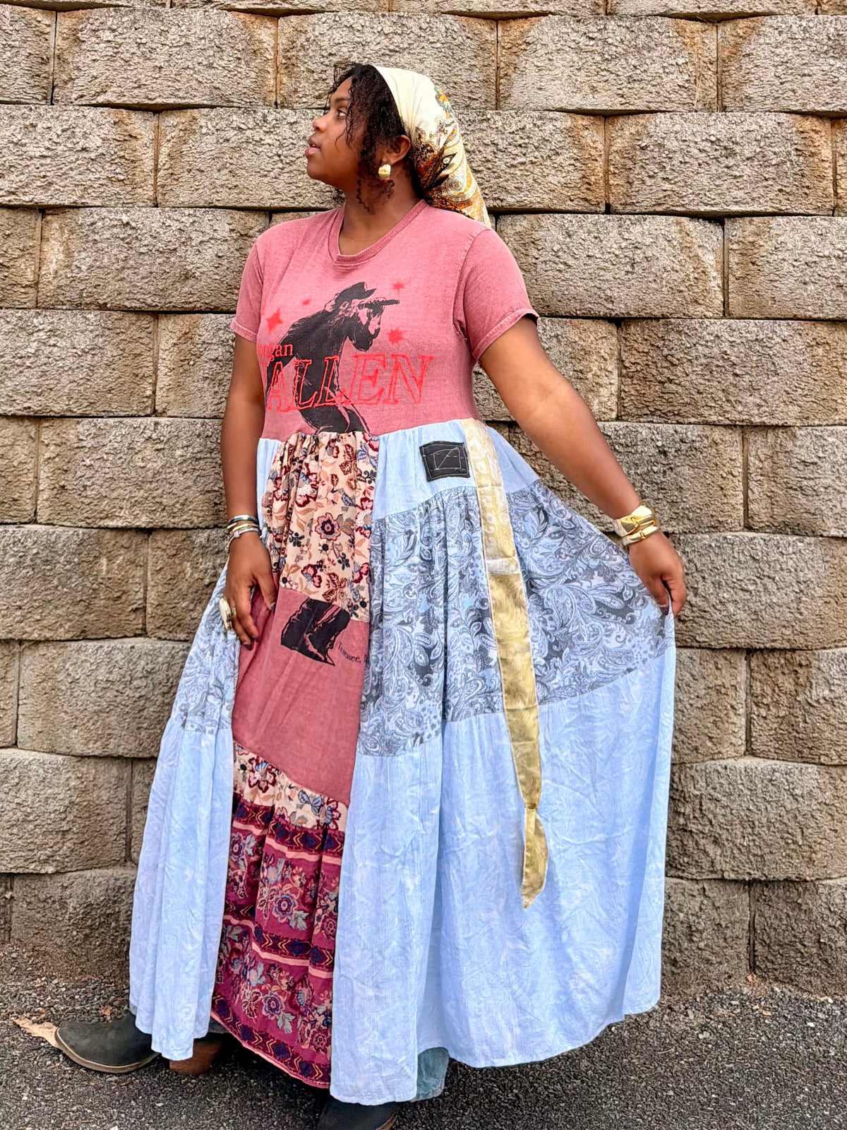 Extra Small- Large Morgan Wallen Maxi Tee