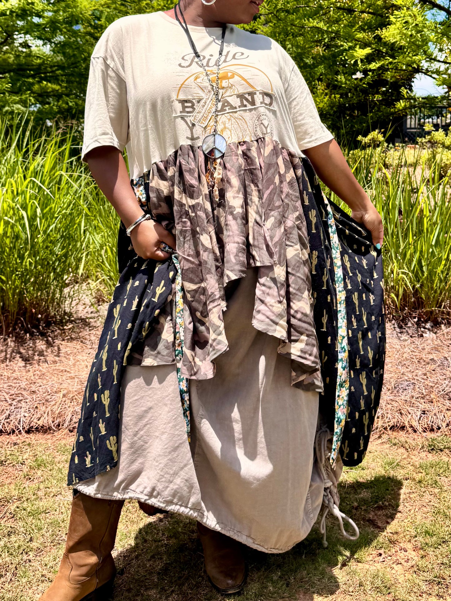 Medium-2XL Yellowstone Maxi Tee