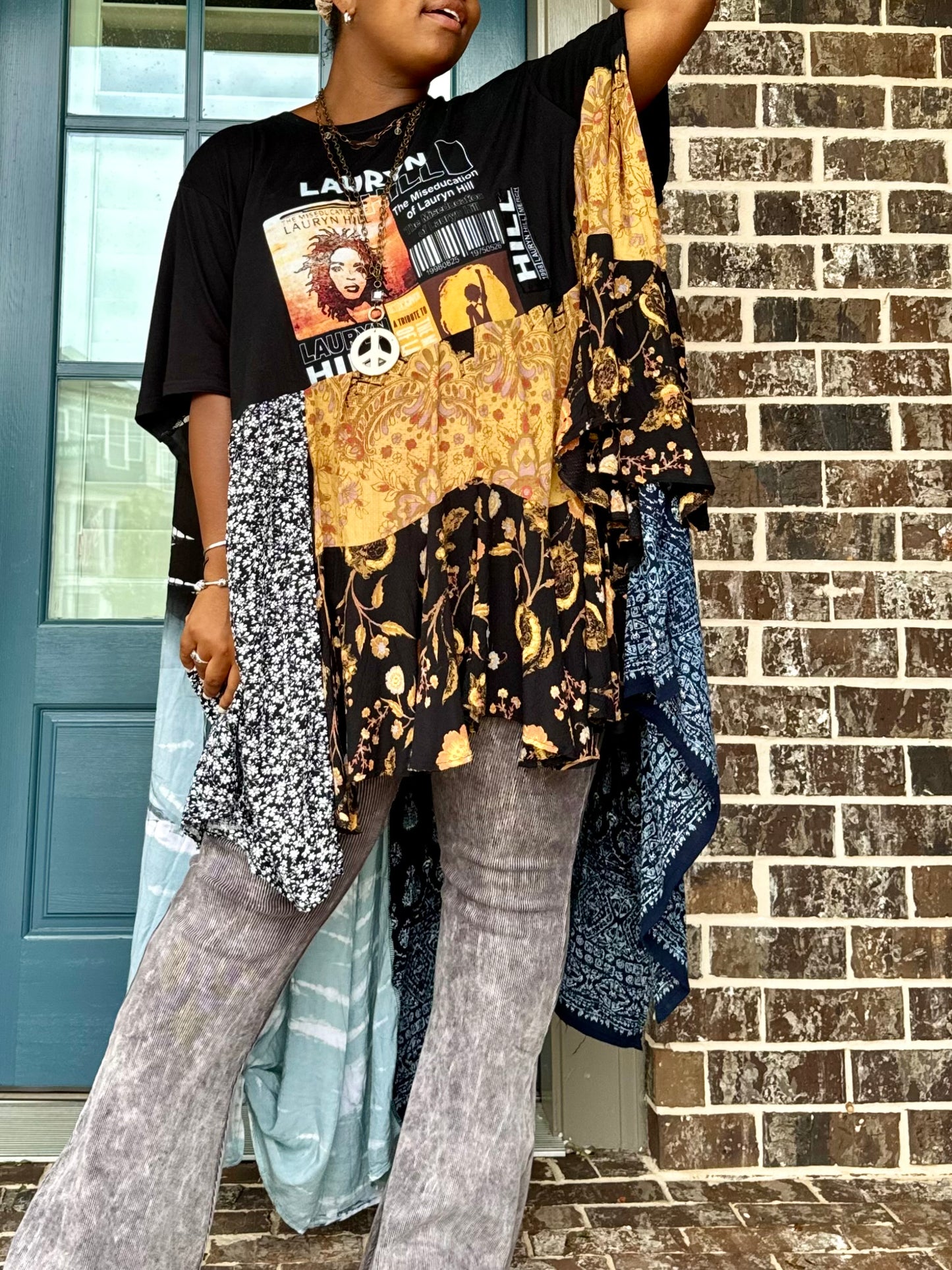 Large-3XL Lauryn Hill High Low Swing Tee