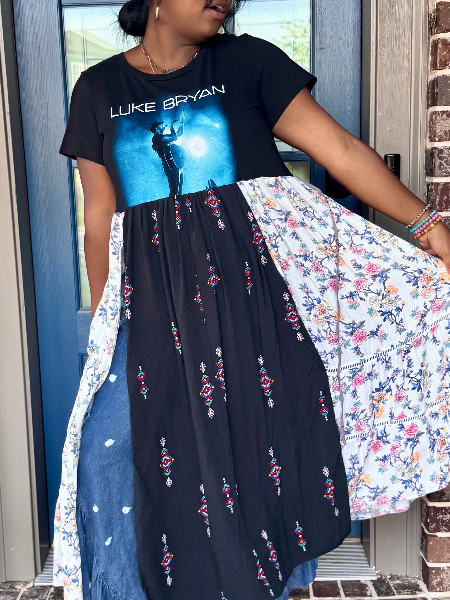 XXS-Medium Luke Bryan Maxi Tee