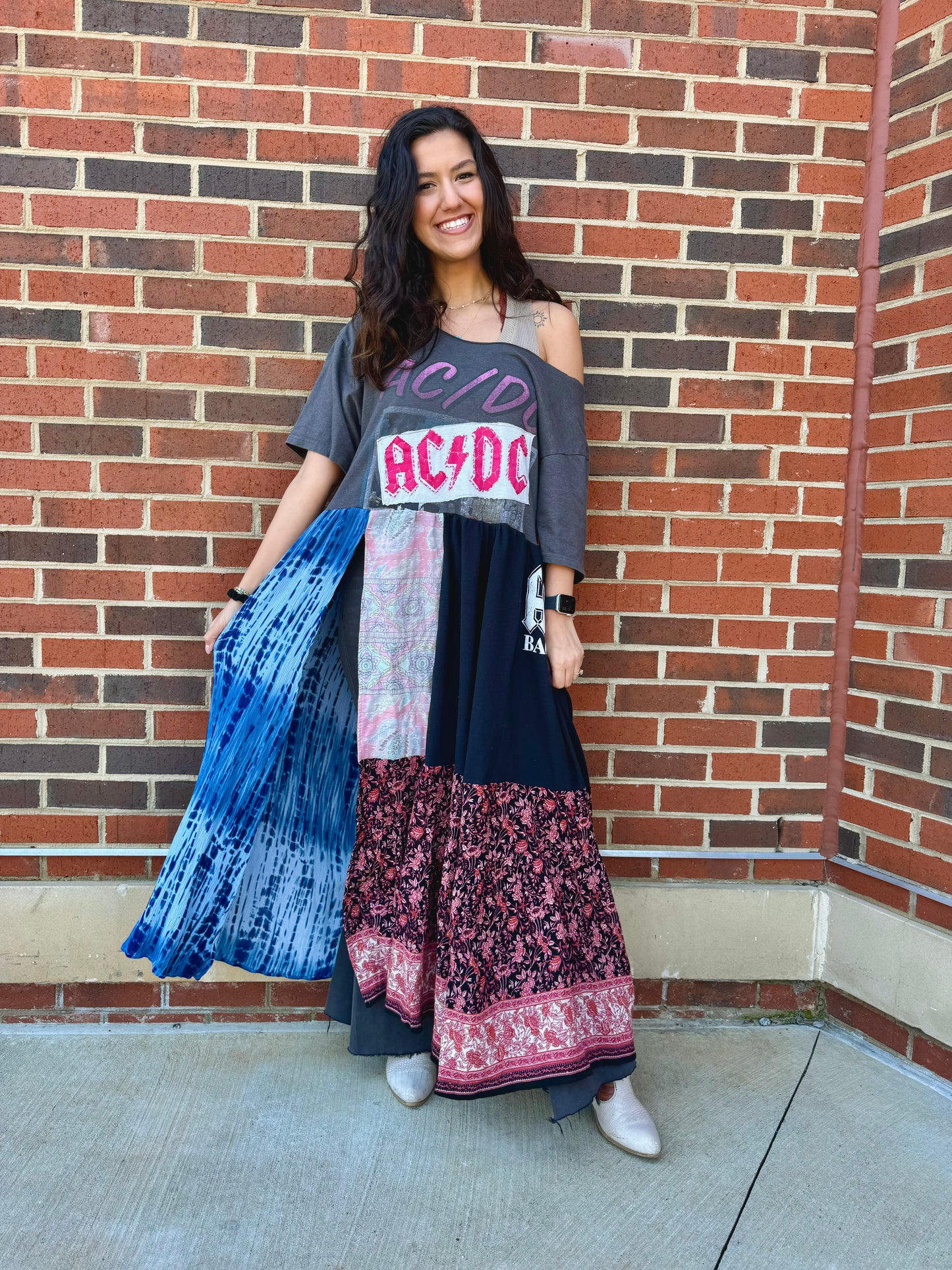 Extra Small- Large ACDC Maxi Tee