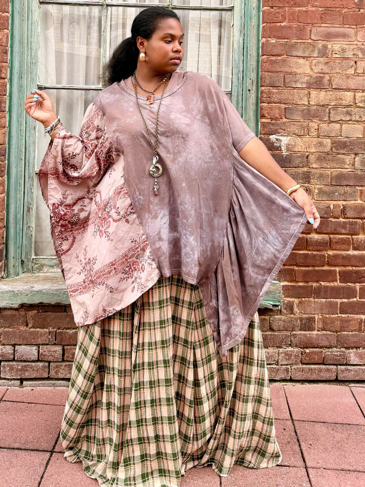Small- 2XL Faded Brown Swing Tee