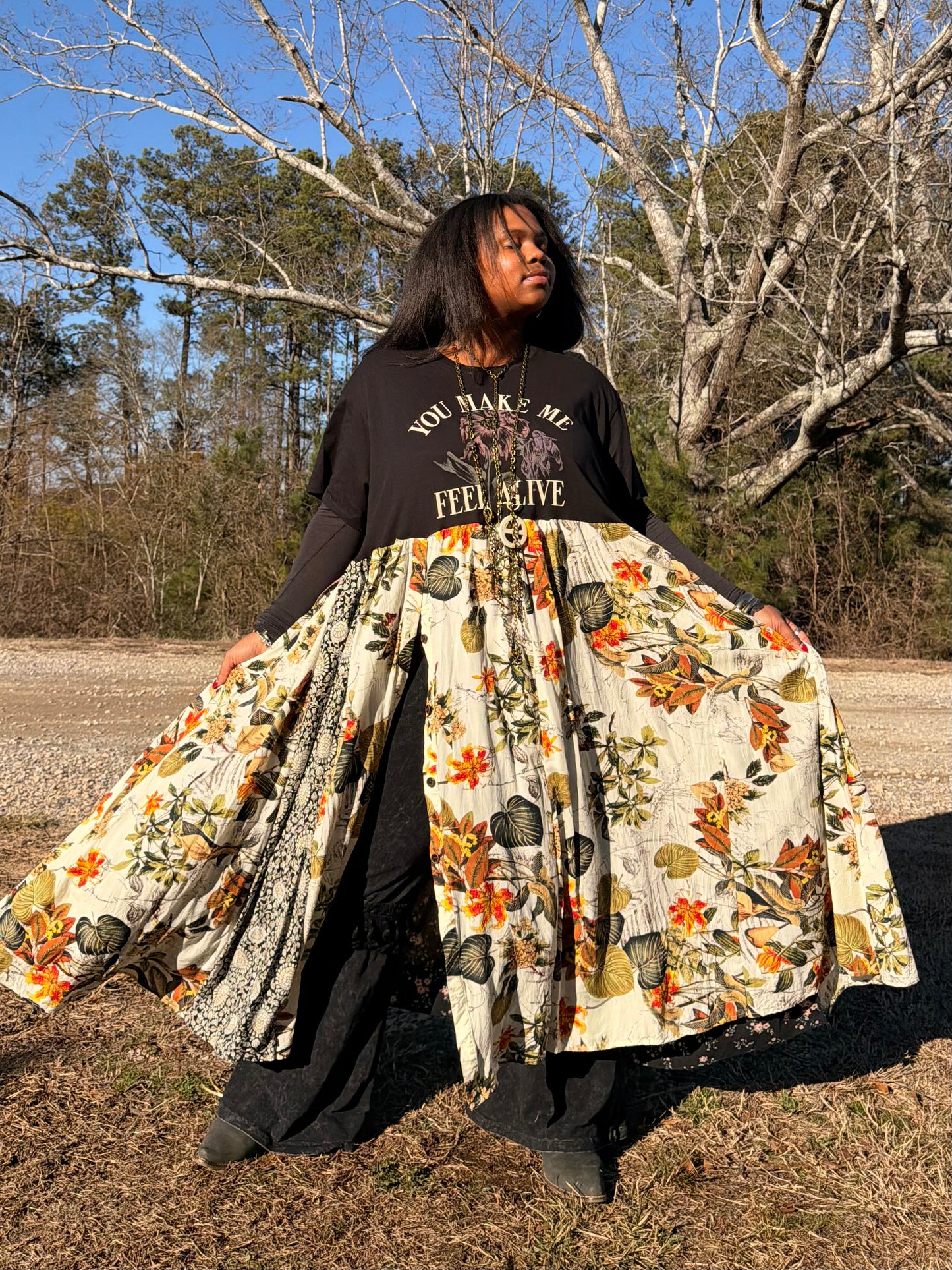 Large -2XL You Make Me Fee Alive Maxi Tee