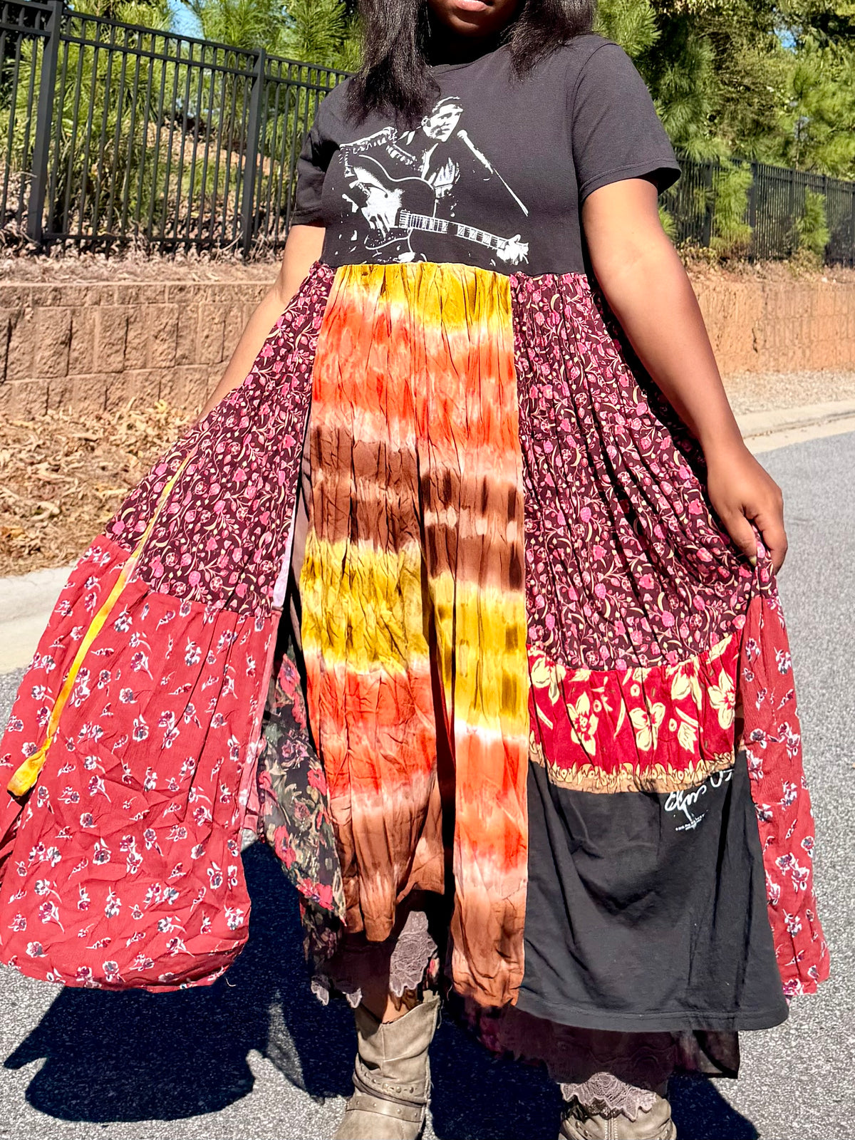 Extra Small- Large Elvis Presley Maxi Tee