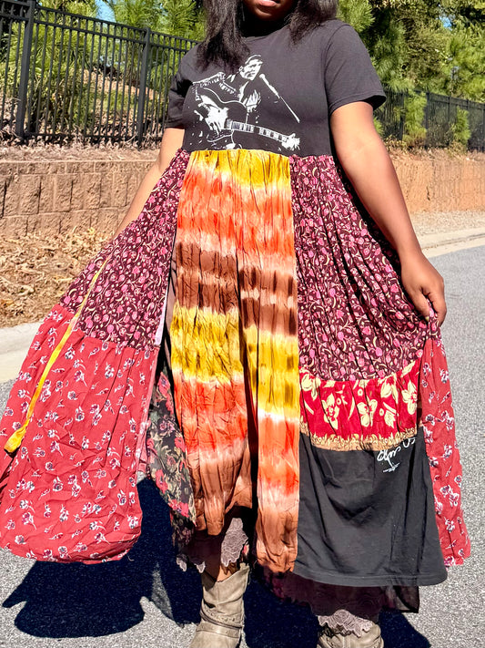 Extra Small- Large Elvis Presley Maxi Tee