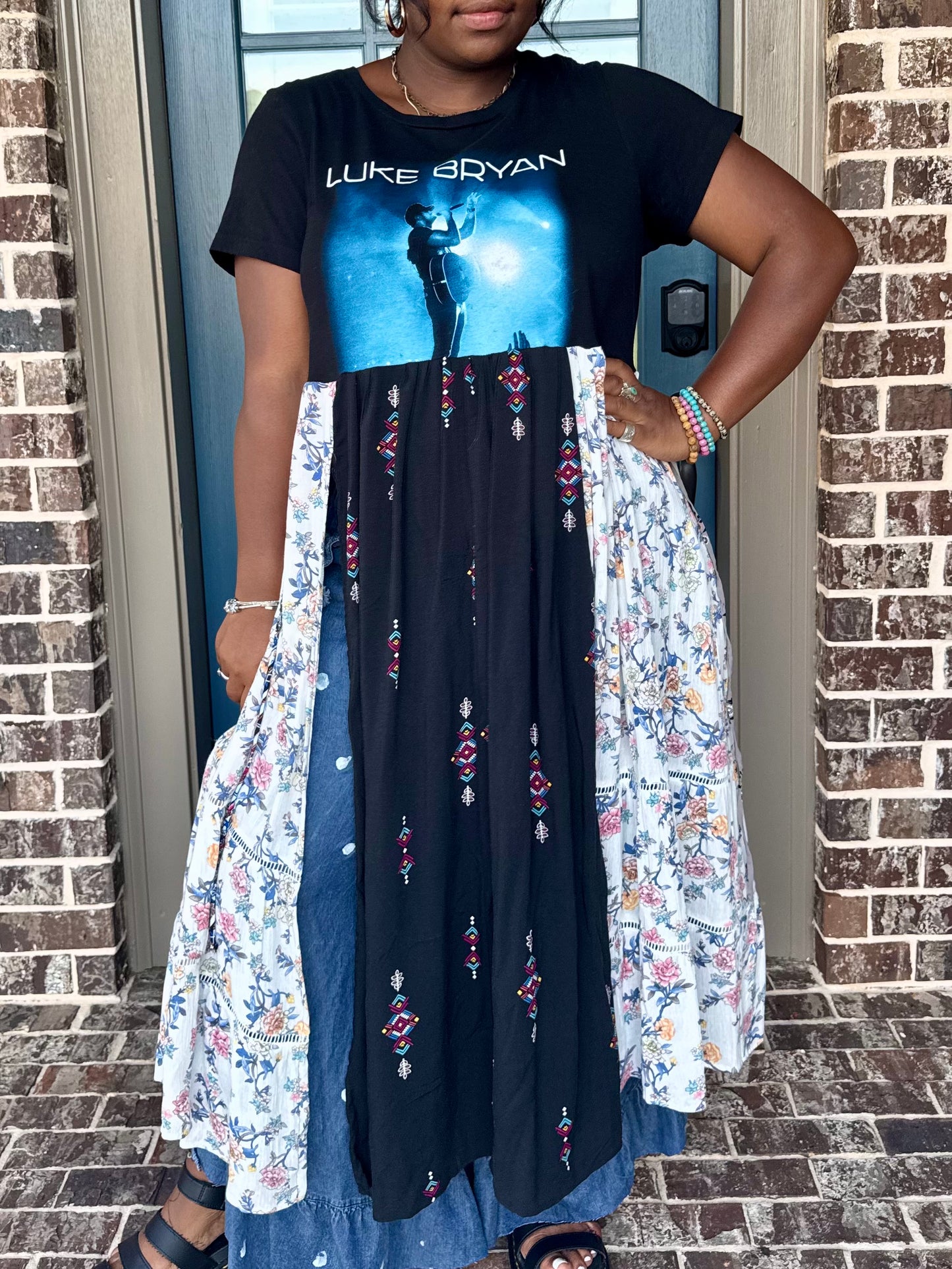 XXS-Medium Luke Bryan Maxi Tee