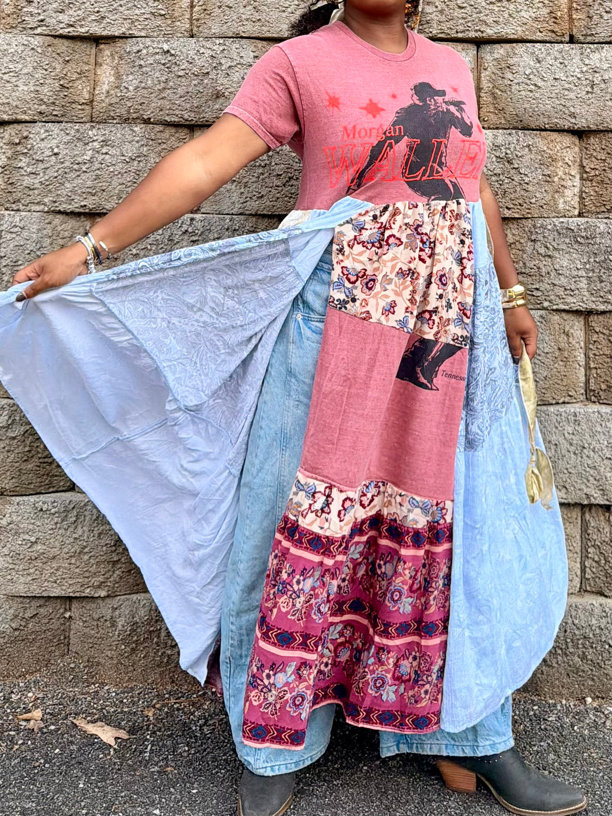 Extra Small- Large Morgan Wallen Maxi Tee