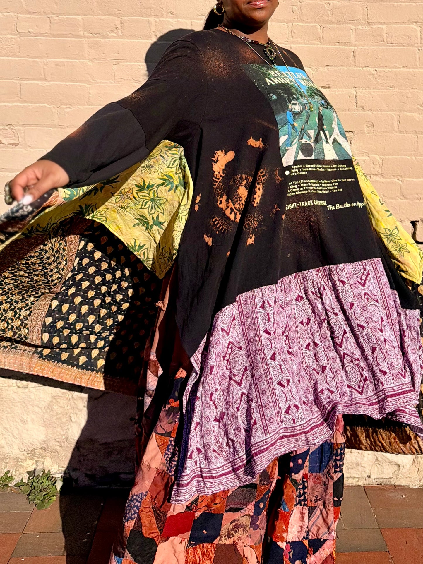 Large-5XL The Beatles Swing Maxi Tee