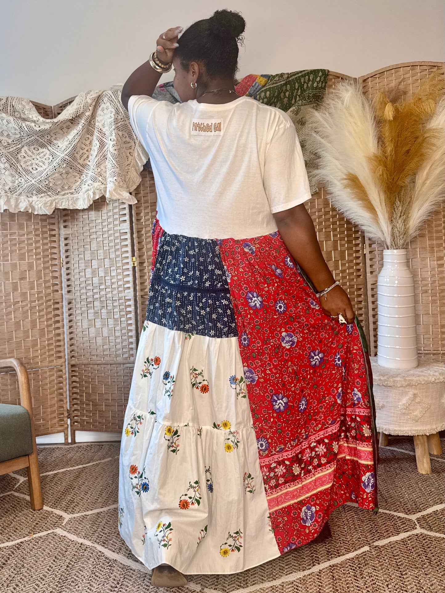 Small-Extra Large Elvis Presley Maxi Tee