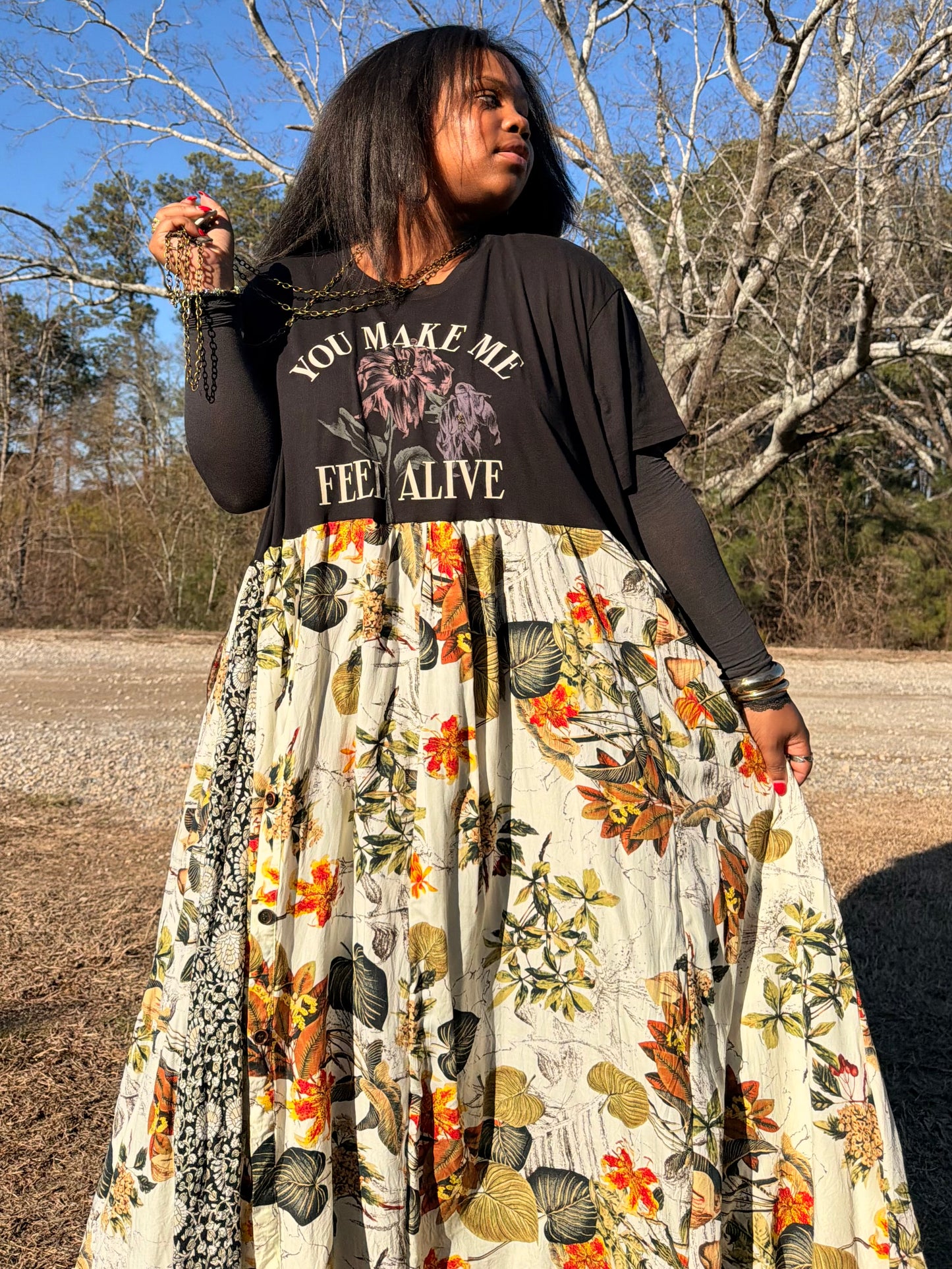 Large -2XL You Make Me Fee Alive Maxi Tee