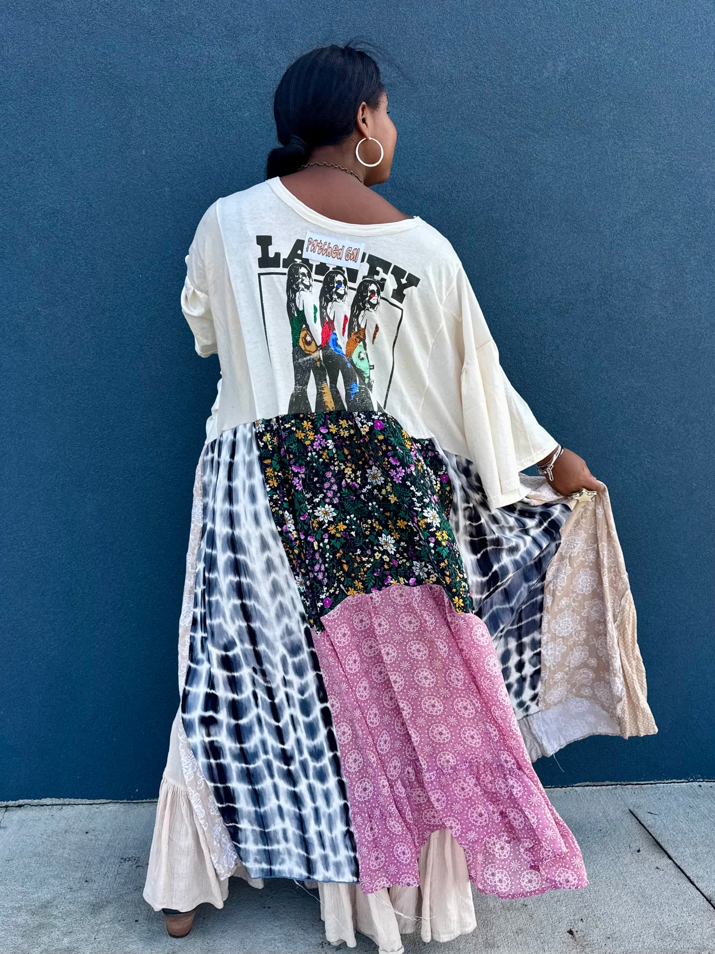 Large-4XL Lainey Wilson Maxi Tee