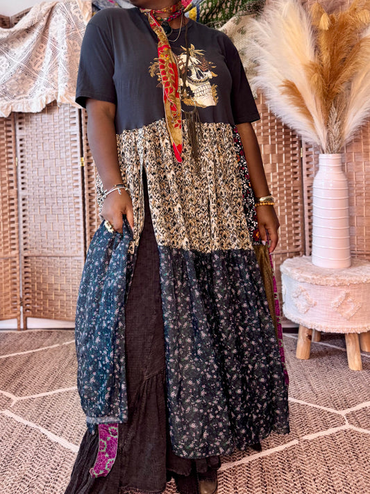 Extra Small- Extra Large Skull Maxi Tee