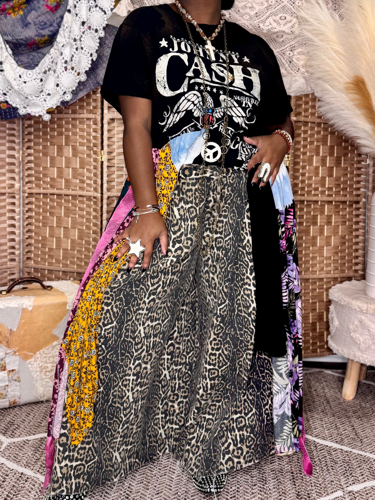 Medium-2XL Johnny Cash Maxi Tee