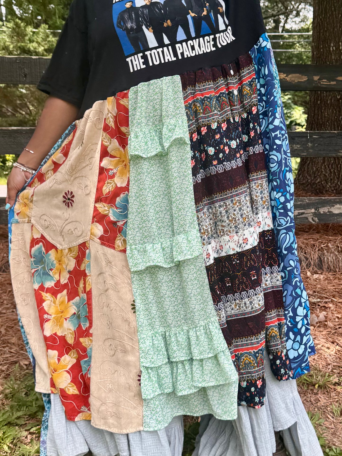 Large-3XL NKOTB Maxi Tee