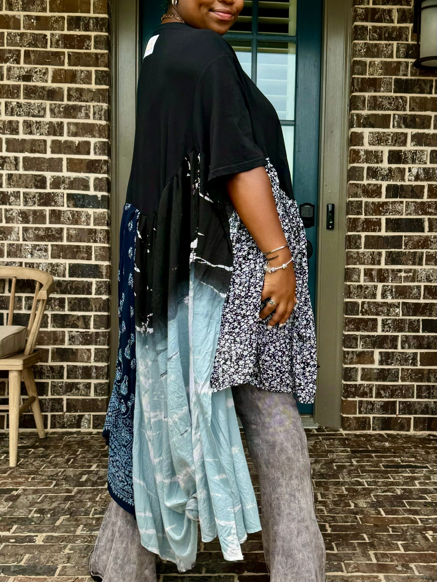 Large-3XL Lauryn Hill High Low Swing Tee