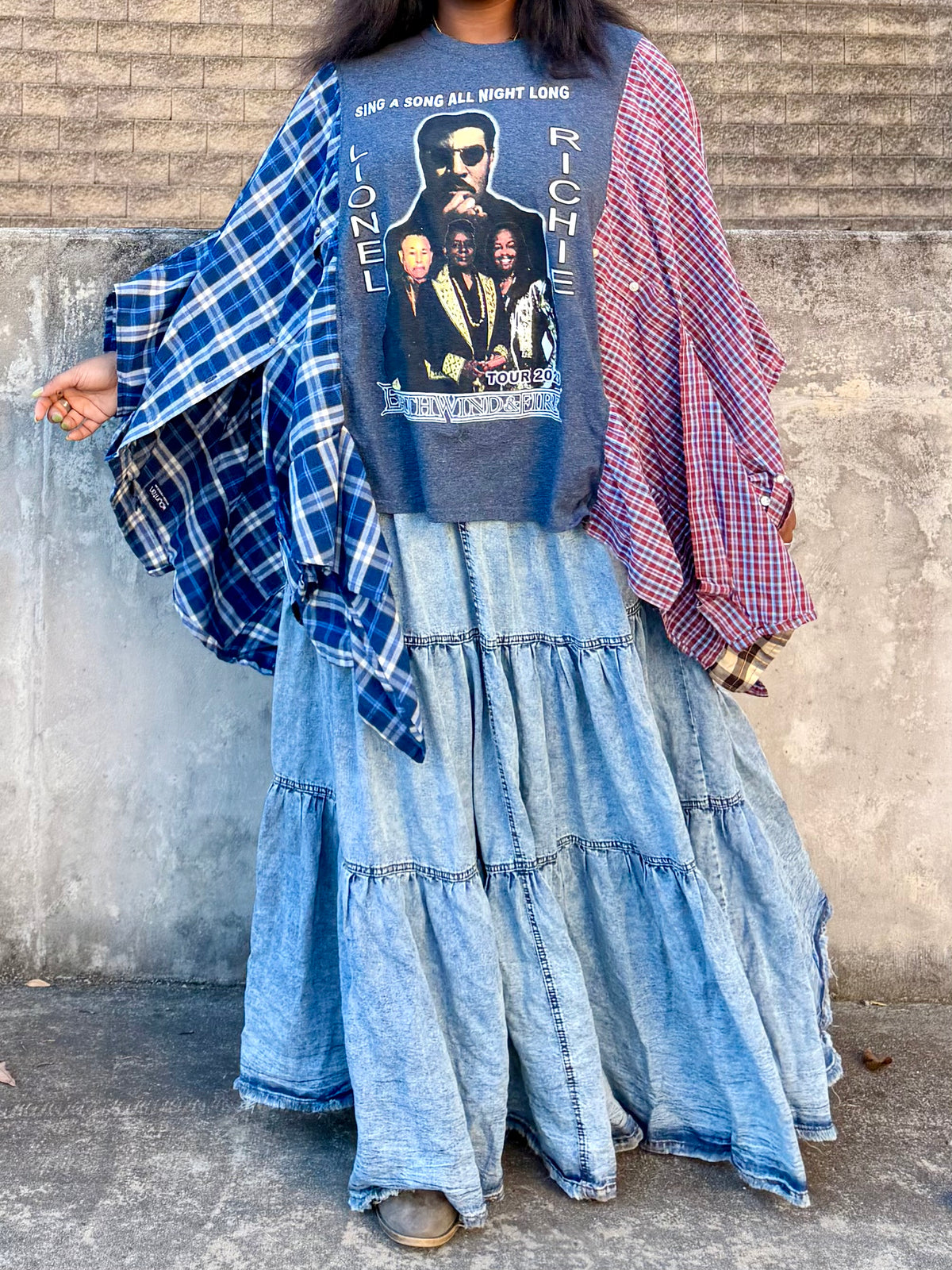 Extra Small-2XL Lionel Richie Poncho Tee