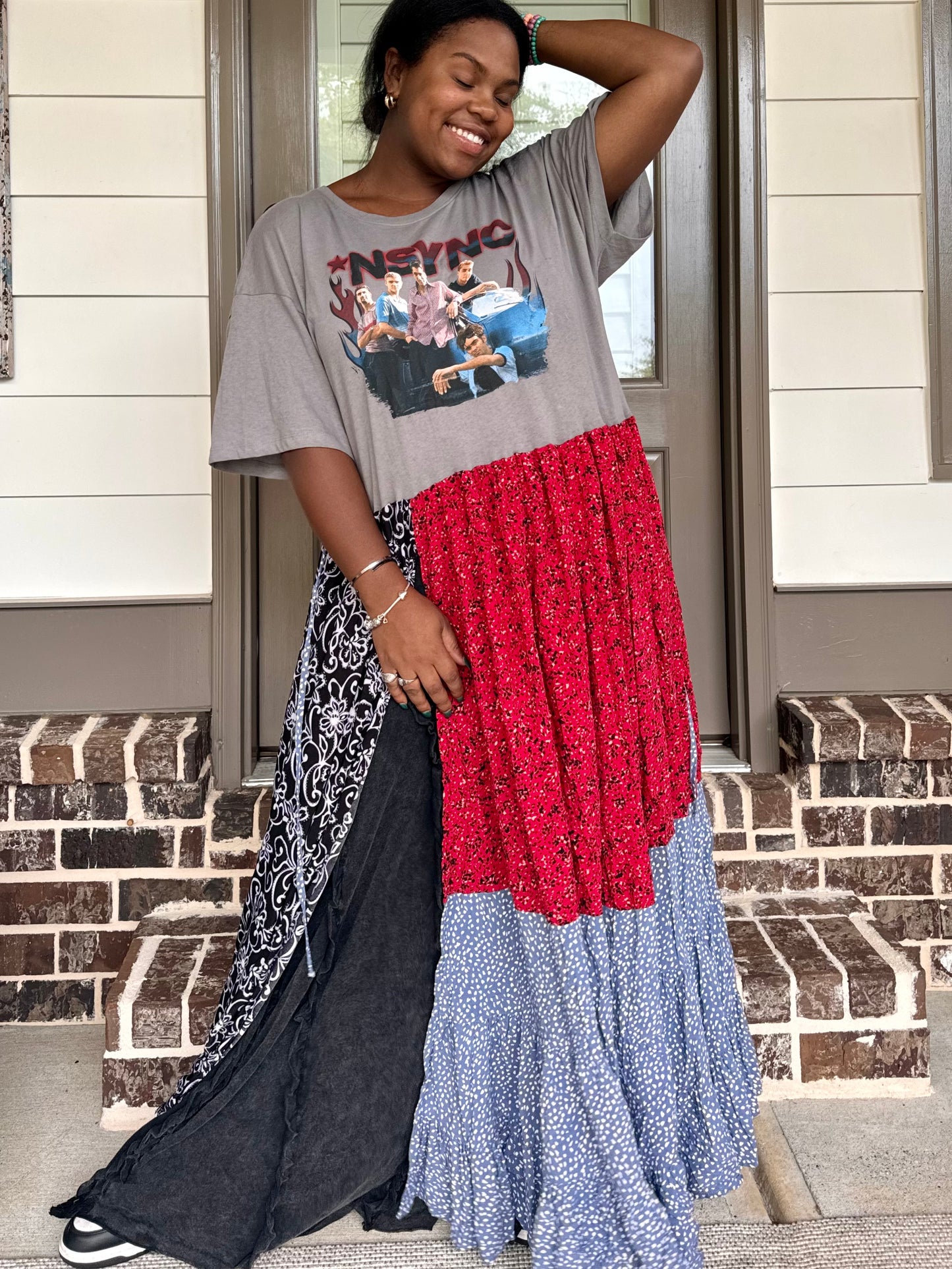 Large-2XL NSYNC Maxi Tee