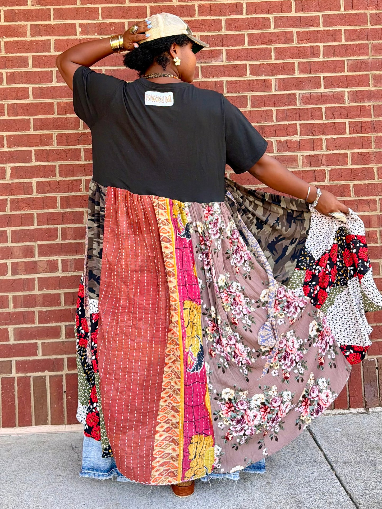 Large-2XL Fender Maxi Tee