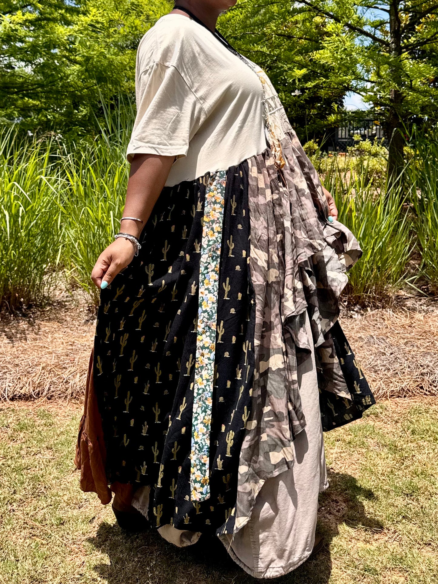 Medium-2XL Yellowstone Maxi Tee