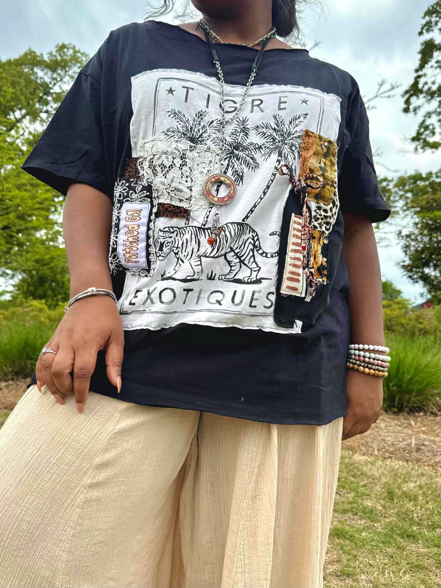 Small-1XL Tiger Graphic Tee