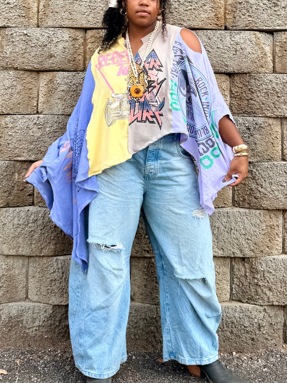 Extra Small- Extra Large Def Leppard/ Indie Rock Poncho Tee