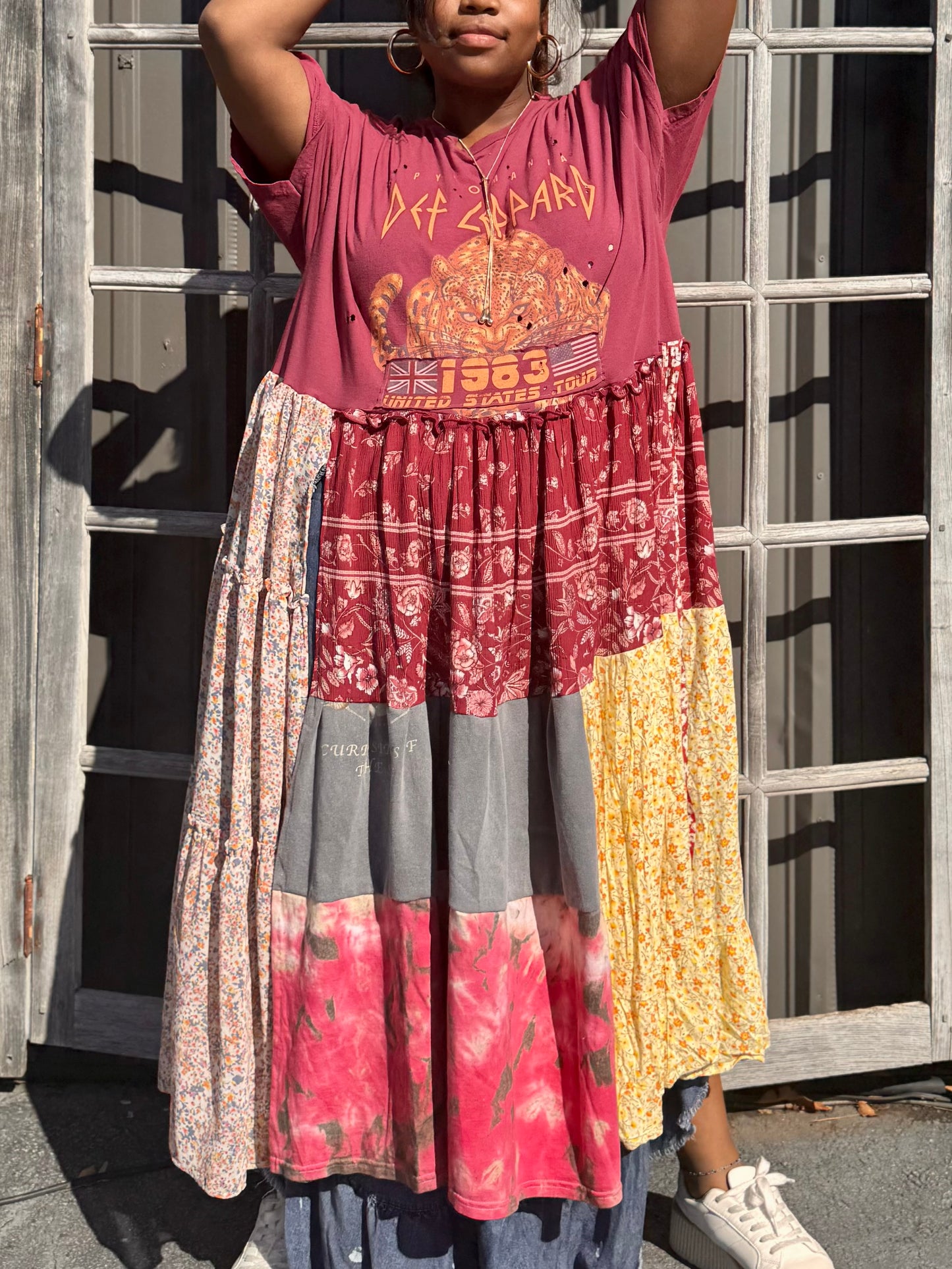 Large-1XL Def Leppard Maxi Tee