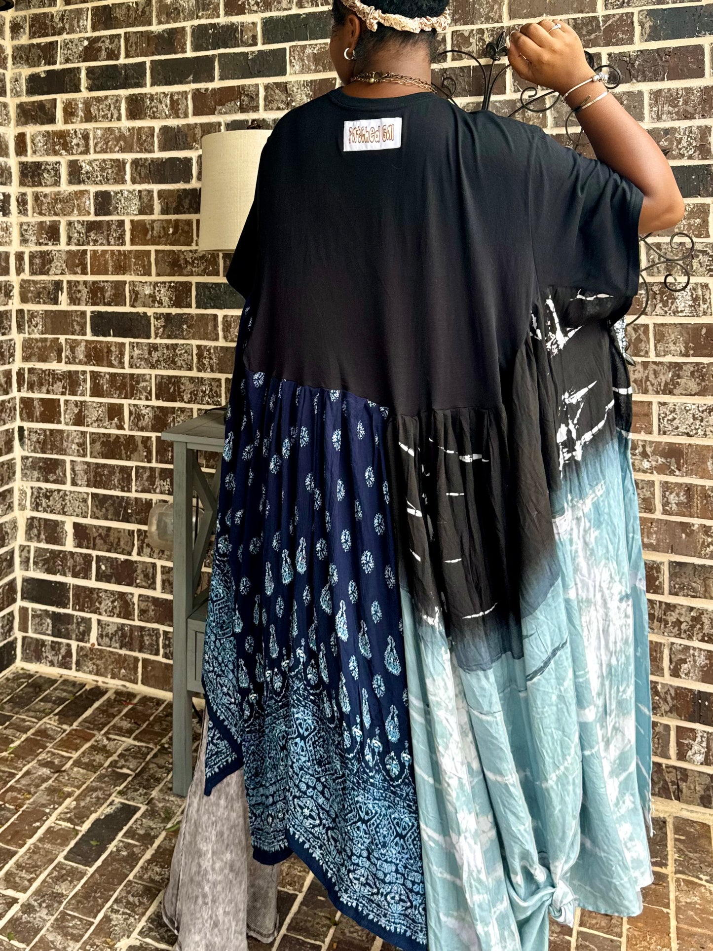 Large-3XL Lauryn Hill High Low Swing Tee