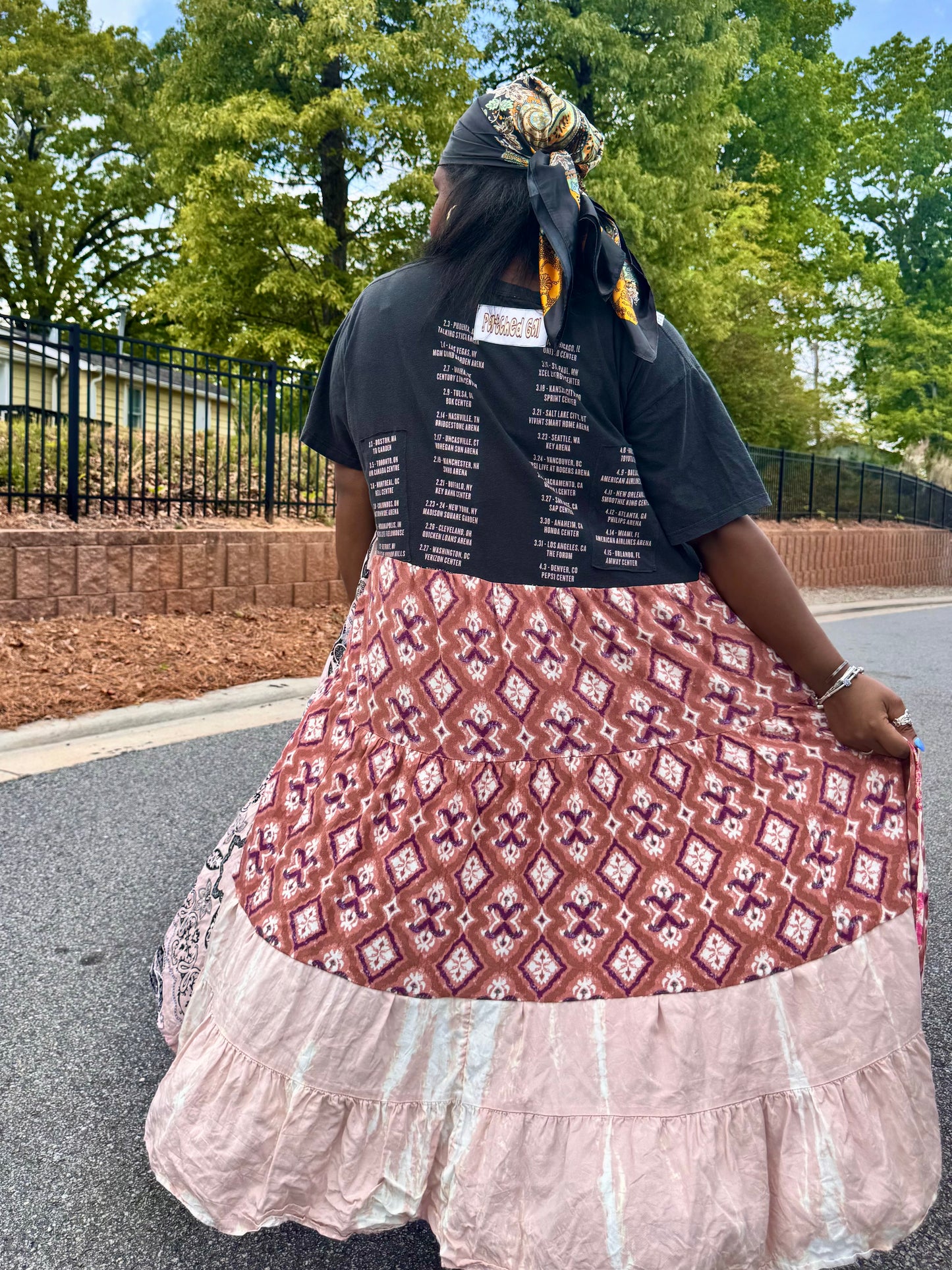 Small-Extra Large Ariana Grande Maxi Tee