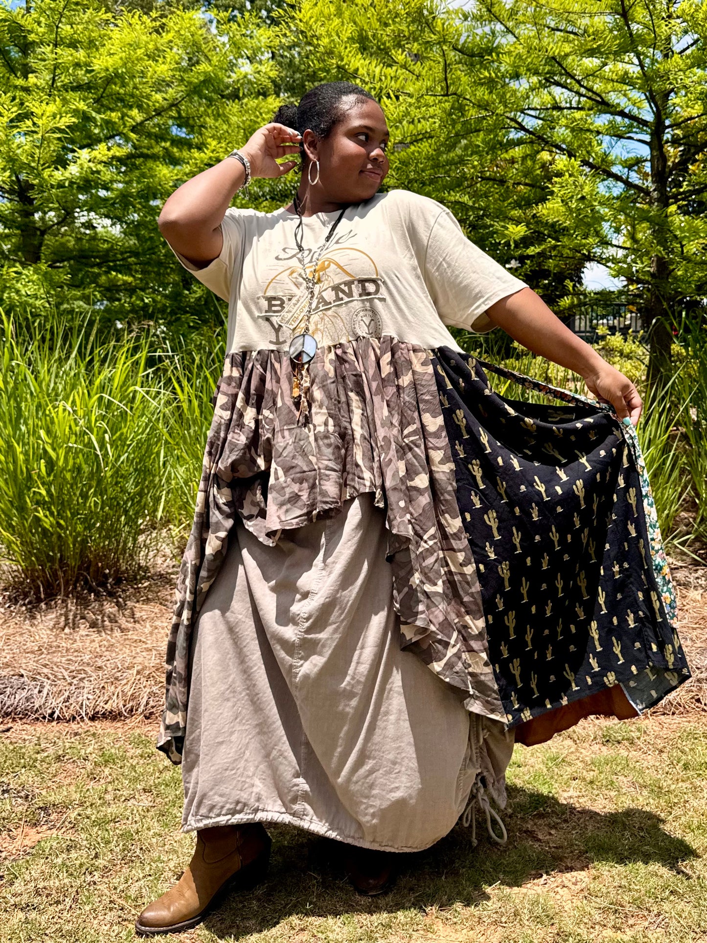 Medium-2XL Yellowstone Maxi Tee